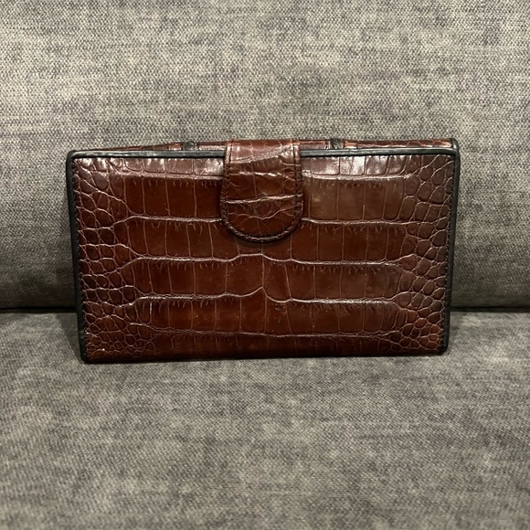 Brighton Wallet - Picture 2 of 4